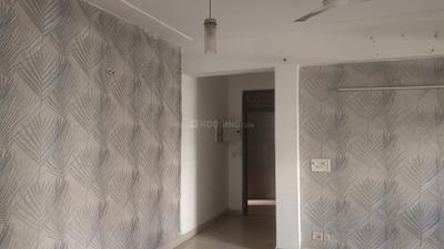 Living Room Image of 1625 Sq.ft 3 BHK Apartment / Flat for rent in Crossings GH7 Crossings Republik, Crossings Republik Ghaziabad for Rs. 24000