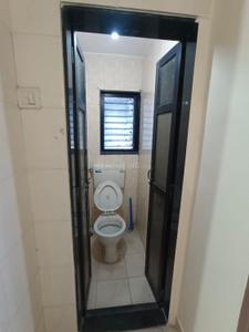 Bathroom Image of 800 Sq.ft 2 BHK Apartment / Flat for rent in Bhakti Complex CHS, Dahisar West Mumbai for Rs. 52000