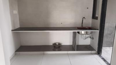 Kitchen Image of 1250 Sq.ft 3 BHK Apartment / Flat for rent in Rudra Heights, Vemali Vadodara for Rs. 15000