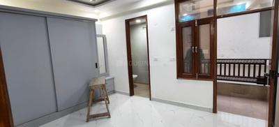 Bedroom Image of 1350 Sq.ft 3 BHK Apartment / Flat for sale in Sector 72 Noida for Rs. 4650000