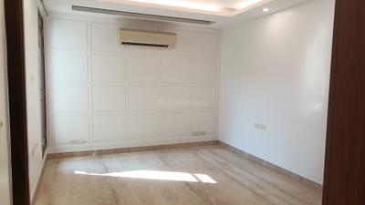 Bedroom Image of 3150 Sq.ft 4 BHK Builder Floor for rent in Safdarjung Development Area New Delhi for Rs. 300000