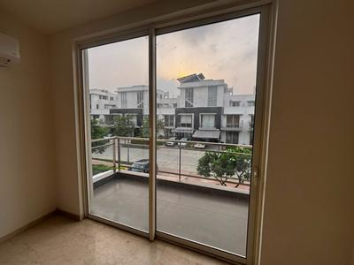 Balcony Image of 6168 Sq.ft 4.5 BHK Villa for sale in Godrej Golf Links Villas, Jaypee Greens Greater Noida for Rs. 140000000