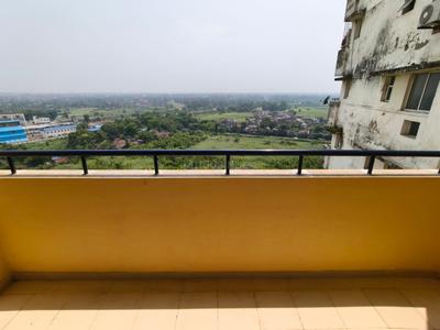 Balcony Image of 1910 Sq.ft 3 BHK Apartment / Flat for rent in Unitech The Gateway, Santragachi Howrah for Rs. 29000