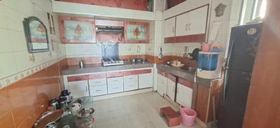 Image of 2300 Sq.ft 4 BHK Apartment / Flat for rent in Bathal apartment, Patparganj, New Delhi for Rs. 60000