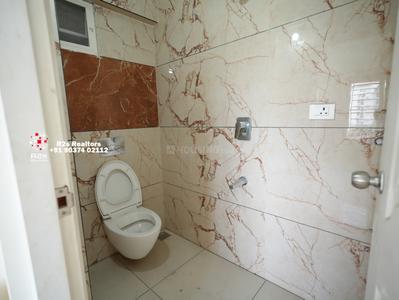Bathroom Image of 1450 Sq.ft 3 BHK Apartment / Flat for sale in Galaxy Golden Dale, Kadavanthra Kochi for Rs. 9800000