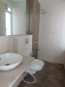 Vice Roy Park Tower Attached Bathroom with Bedroom Two 3
