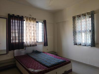 Bedroom Image of 1000 Sq.ft 2 BHK Apartment / Flat for rent in Magarpatta Iris, Magarpatta City Pune for Rs. 35000