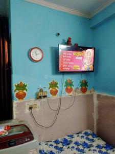 Bedroom Image of 540 Sq.ft 2 BHK Builder Floor for sale in Mandawali New Delhi for Rs. 2000000