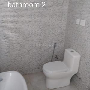 Bathroom Image of 799 Sq.ft 2 BHK Apartment / Flat for sale in Jaypee Kosmos, Sector 134 Noida for Rs. 8000000