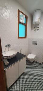Bathroom Image of 2268 Sq.ft 3 BHK Builder Floor for sale in Uppal Southend, Sector 49 Gurgaon for Rs. 25000000