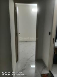Bathroom Image of 720 Sq.ft 2 BHK Apartment / Flat for rent in Ruparel Skygreens I, Kandivali West Mumbai for Rs. 50000