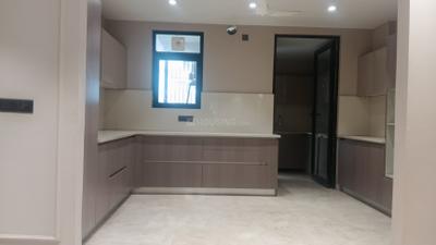 Kitchen Image of 3006 Sq.ft 4 BHK Builder Floor for sale in Anand Vihar New Delhi for Rs. 64000000