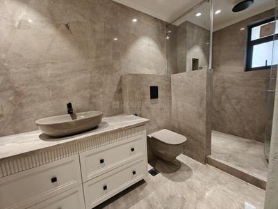 Bathroom Image of 4900 Sq.ft 4 BHK Builder Floor for sale in New Friends Colony New Delhi for Rs. 135000000