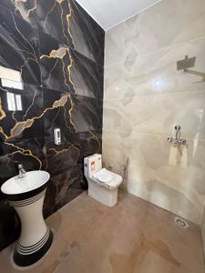 Bathroom Image of 1350 Sq.ft 3 BHK Builder Floor for sale in Peer Muchalla Zirakpur for Rs. 6800000