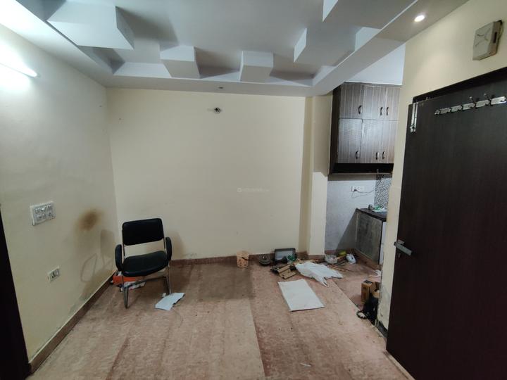 1 BHK Independent Floor for rent in Pitampura, New Delhi 360 Sqft