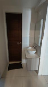 Bathroom Image of 1700 Sq.ft 3 BHK Apartment / Flat for rent in Ramya Sky, Vemali Vadodara for Rs. 35000