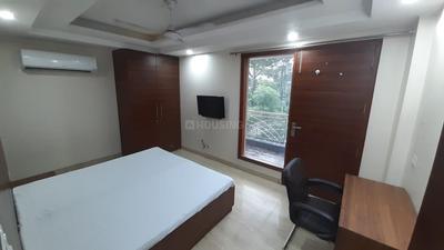 Bedroom Image of Luxury Coed PG near IBS College  in Sector 62, Nangli Umarpur