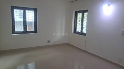 Bedroom Image of 4500 Sq.ft 3 BHK Builder Floor for rent in New Friends Colony New Delhi for Rs. 100000