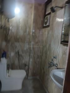Bathroom Image of 750 Sq.ft 2 BHK Apartment / Flat for sale in Aya Nagar New Delhi for Rs. 2800000