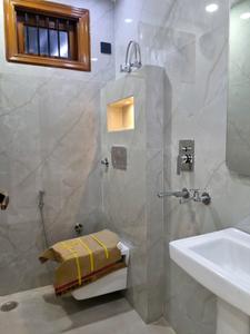 Common Bathroom Image of 550 Sq.ft 2 BHK Builder Floor for sale in Dwarka Mor New Delhi for Rs. 3500000