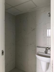 Common Bathroom Image of 489 Sq.ft 1 BHK Apartment / Flat for rent in Runwal Gardens, Dombivli East Thane for Rs. 11000