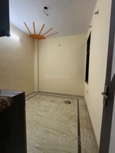 Bedroom Image of 650 Sq.ft 2 BHK Builder Floor for rent in Sector 3 Rohini New Delhi for Rs. 20000
