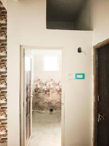 Bedroom Image of 700 Sq.ft 2 BHK Apartment / Flat for sale in Paschim Putiary Kolkata for Rs. 2400000