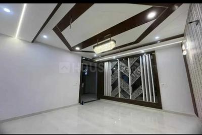 Hall Image of 2400 Sq.ft 3 BHK Apartment / Flat for sale in KS One O 8, PR7 Airport Road Zirakpur for Rs. 17423150