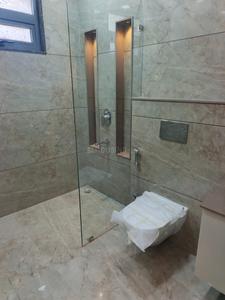 Bathroom Image of 2250 Sq.ft 3 BHK Builder Floor for rent in Sector 85 Faridabad for Rs. 43000