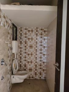Common Bathroom Image of 530 Sq.ft 1 BHK Apartment / Flat for rent in Jaydeep Prathmesh Towers, Kasarvadavali Thane for Rs. 19000