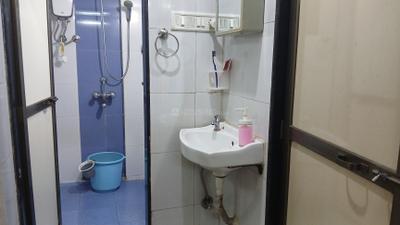 Bathroom Image of 533 Sq.ft 1 BHK Apartment / Flat for sale in Agripada Mumbai for Rs. 13500000