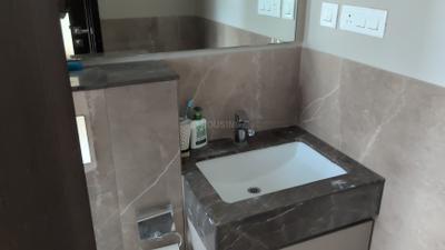 Image of 1200 Sq.ft 3 BHK Apartment / Flat for rent in Piramal Aranya, Byculla, Mumbai for Rs. 200000
