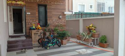 Balcony Image of 1600 Sq.ft 2.5 BHK Builder Floor for rent in Narayan Nagar Latur for Rs. 14000