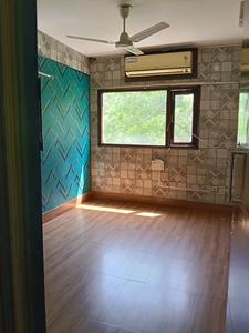 Bedroom Image of 1500 Sq.ft 3 BHK Apartment / Flat for rent in Alaknanda New Delhi for Rs. 75000