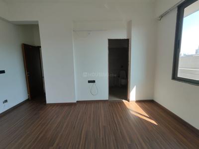 Bedroom Image of 2400 Sq.ft 3 BHK Apartment / Flat for sale in Vastrapur Ahmedabad for Rs. 19200000