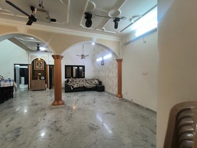 Hall Image of 3500 Sq.ft 3.5 BHK Independent House for rent in Sector 40 Noida for Rs. 125000