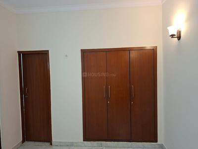 Bedroom Image of 1953 Sq.ft 3 BHK Builder Floor for rent in Uday Park New Delhi for Rs. 90000