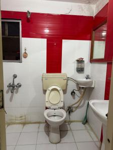 Bathroom Image of 1300 Sq.ft 3 BHK Apartment / Flat for sale in Talwandi Kota for Rs. 7399000