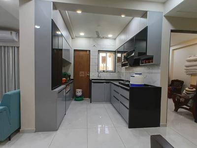 Kitchen Image of 1900 Sq.ft 4 BHK Apartment / Flat for rent in Sama Savli Vadodara for Rs. 55000