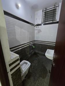 Bathroom Image of 750 Sq.ft 1 BHK Independent House for rent in Bulandshahr Indore for Rs. 12600