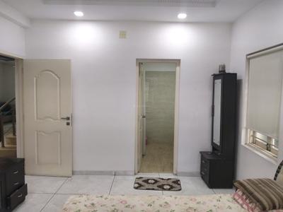 Bedroom Image of 8730 Sq.ft 3.5 BHK Independent House for rent in Sanskruti Sentossa Greens, Vaishno Devi Circle Ahmedabad for Rs. 75000