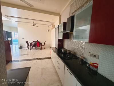 Kitchen Image of 1500 Sq.ft 3 BHK Builder Floor for rent in Sector 52 Noida for Rs. 50000