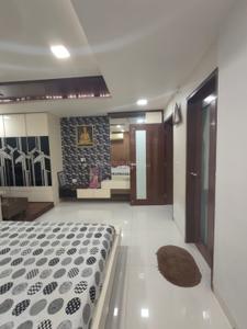 Bedroom Image of 3300 Sq.ft 5 BHK Apartment / Flat for sale in Bodakdev Ahmedabad for Rs. 22000000