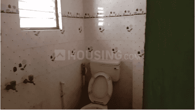 Toilet Two Image of 900 Sq.ft 2 BHK Apartment / Flat for sale in Alwal Secunderabad for Rs. 3800000