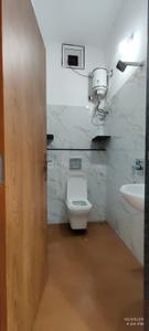 Bathroom Image of 1000 Sq.ft 2 BHK Builder Floor for rent in Nipania Indore for Rs. 22000