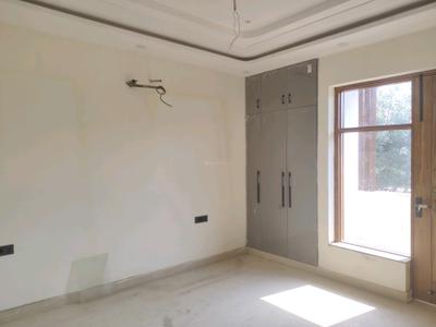 Bedroom Image of 1350 Sq.ft 3 BHK Builder Floor for sale in BPTP District, Sector 81 Faridabad for Rs. 16000000
