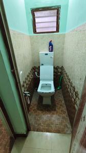 Bathroom Image of 950 Sq.ft 2 BHK Independent House for rent in Ganapathi Maanagar Coimbatore for Rs. 20000