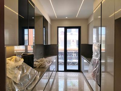 Kitchen Image of 2500 Sq.ft 4 BHK Builder Floor for sale in Ansal Esencia Sector 67, Sector 67 Gurgaon for Rs. 24500000