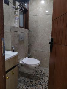 Common Bathroom Image of 1400 Sq.ft 3 BHK Apartment / Flat for sale in Said-Ul-Ajaib New Delhi for Rs. 7500000