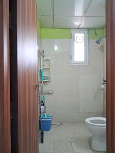 Common Bathroom Image of 1230 Sq.ft 2 BHK Apartment / Flat for sale in Ajnara Grand Heritage by Ajnara India Ltd., Sector 74 Noida for Rs. 17000000